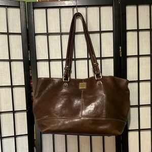 Dooney & Bourke Gorgeous Vintage ChelseaChocolate Brown XL Leather Tote